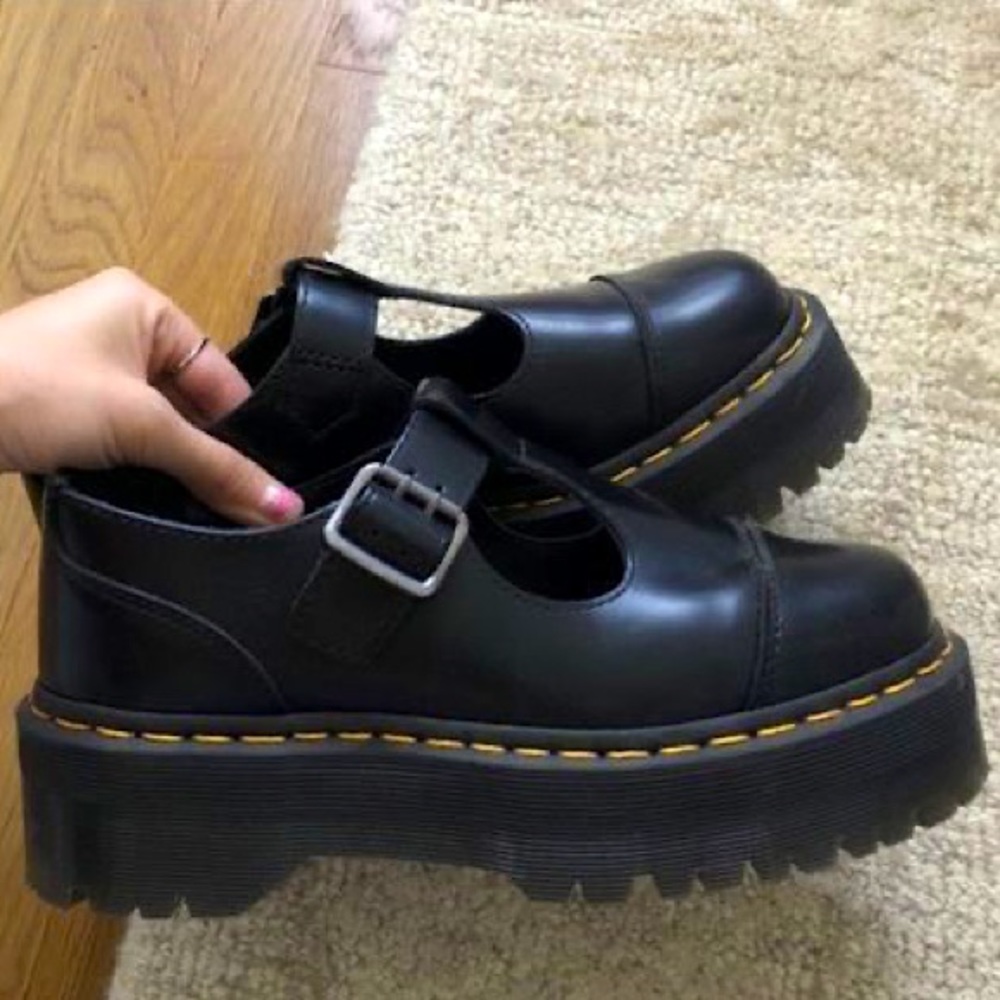 Dr. Martens Bethan Oxfords LIKE NEW!